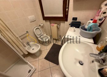 4 - Two-room apartment Via Como, Cesano Maderno - photo 15