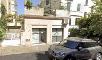 Shop Via Baldassarre Peruzzi, Roma (neighborhood San Saba) - photo 1