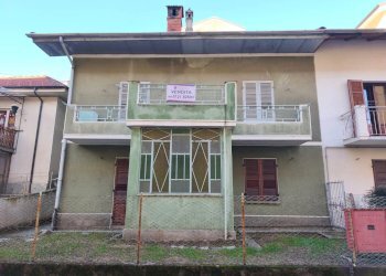 FACCIATA - Casa semi indipendente via della Repubblica, 5, Perosa Argentina - foto 1