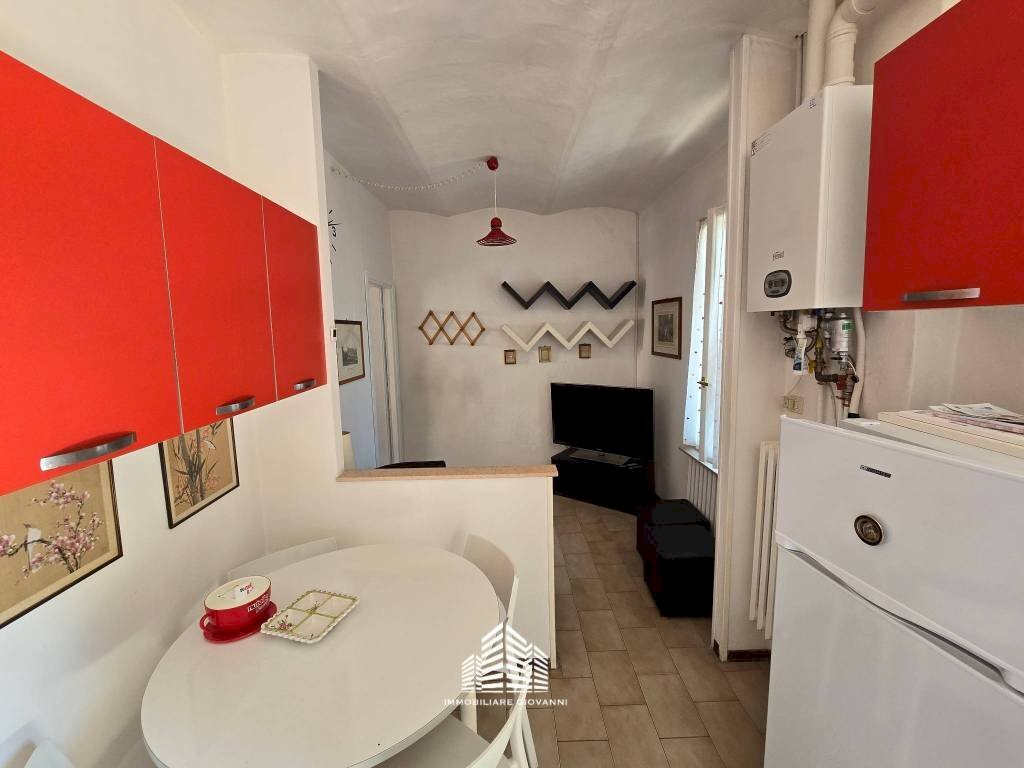 cucina - Bilocale via Umberto I, 49, Bra - foto 3
