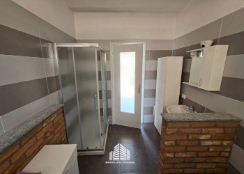 bagno - Bilocale via Umberto I, 49, Bra - foto 7