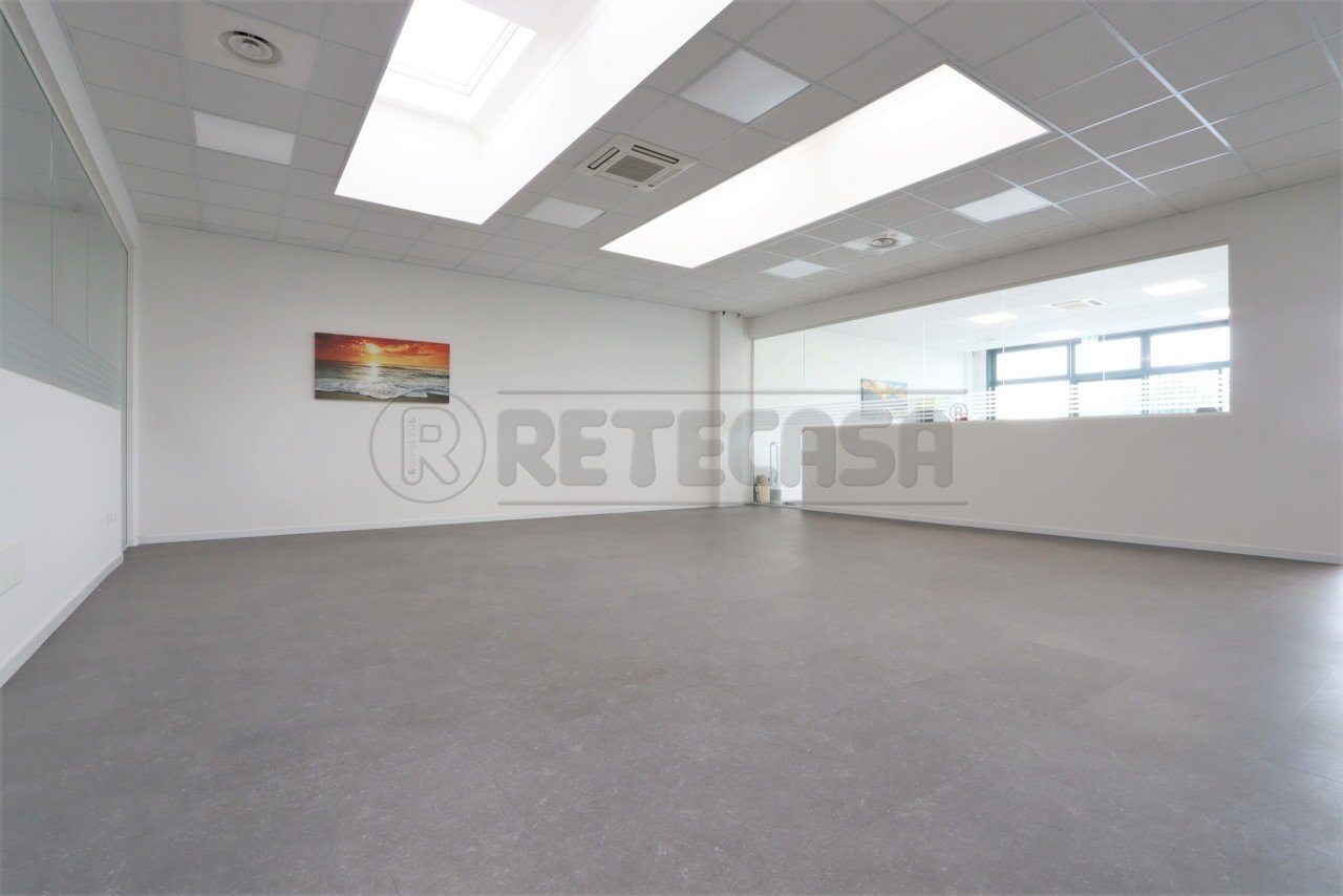 IMG_4002.JPG - Office Via Boschi, Torri di Quartesolo - photo 3