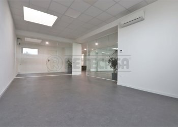 IMG_4008.JPG - Ufficio Via Boschi, Torri di Quartesolo - foto 13