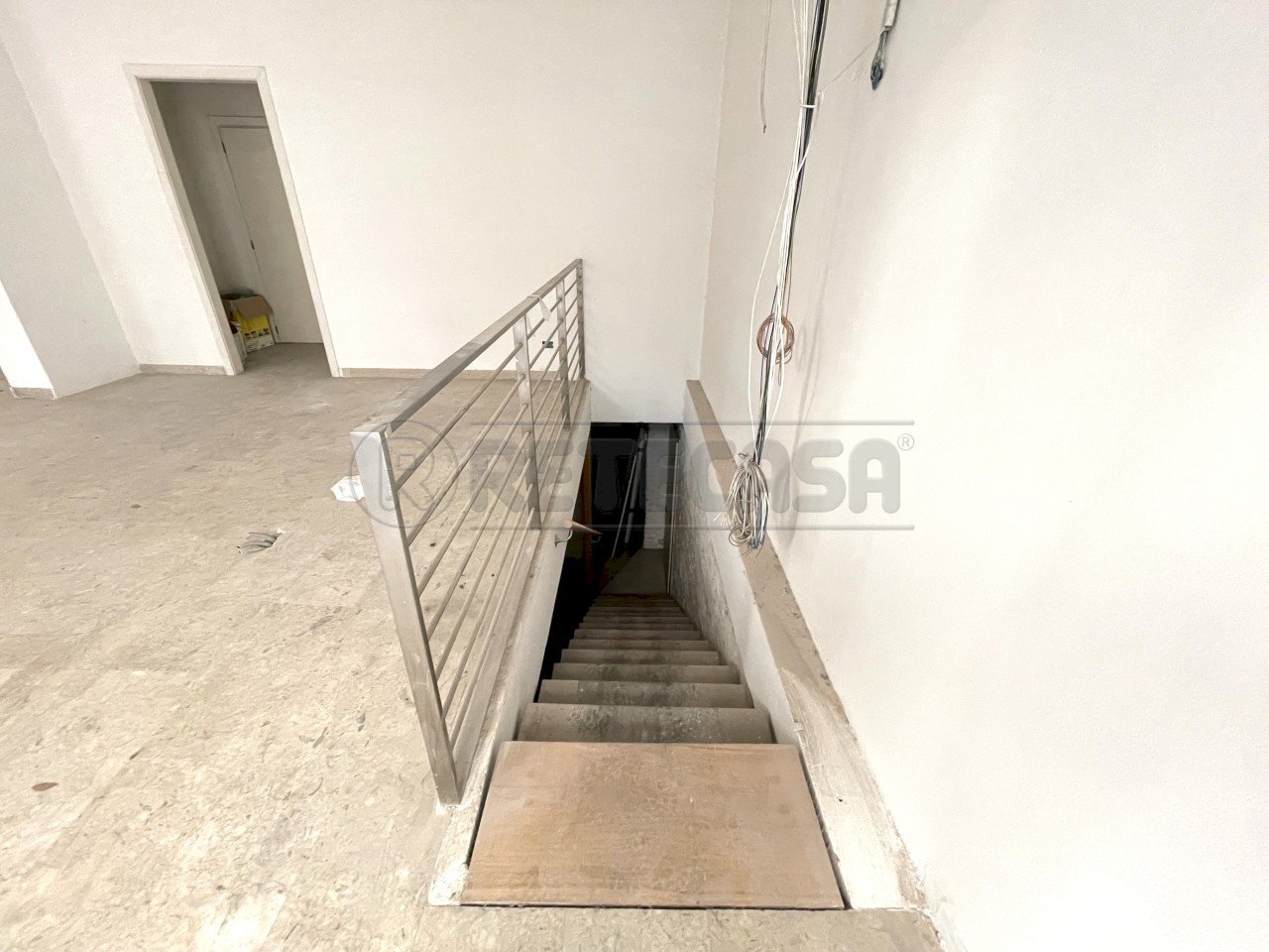 Negozio - Locale Commerciale Riviera dei Ponti Romani 13, Padova - foto 3