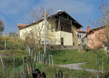 Independent house Isola del Cantone - photo 1