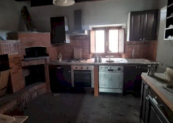 Independent house Isola del Cantone - photo 3