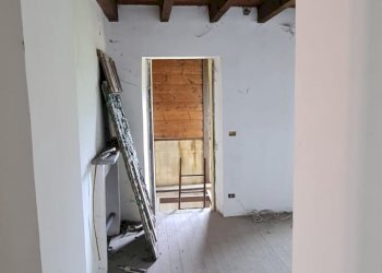 Independent house Isola del Cantone - photo 21