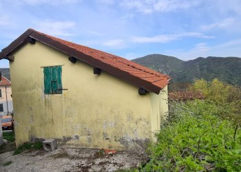 Independent house Isola del Cantone - photo 32