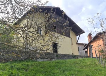 Independent house Isola del Cantone - photo 40