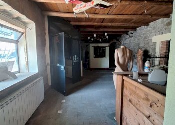 20250620_131840.jpg - Locale Commerciale Largo G. Roncacci 9, Morlupo - foto 1