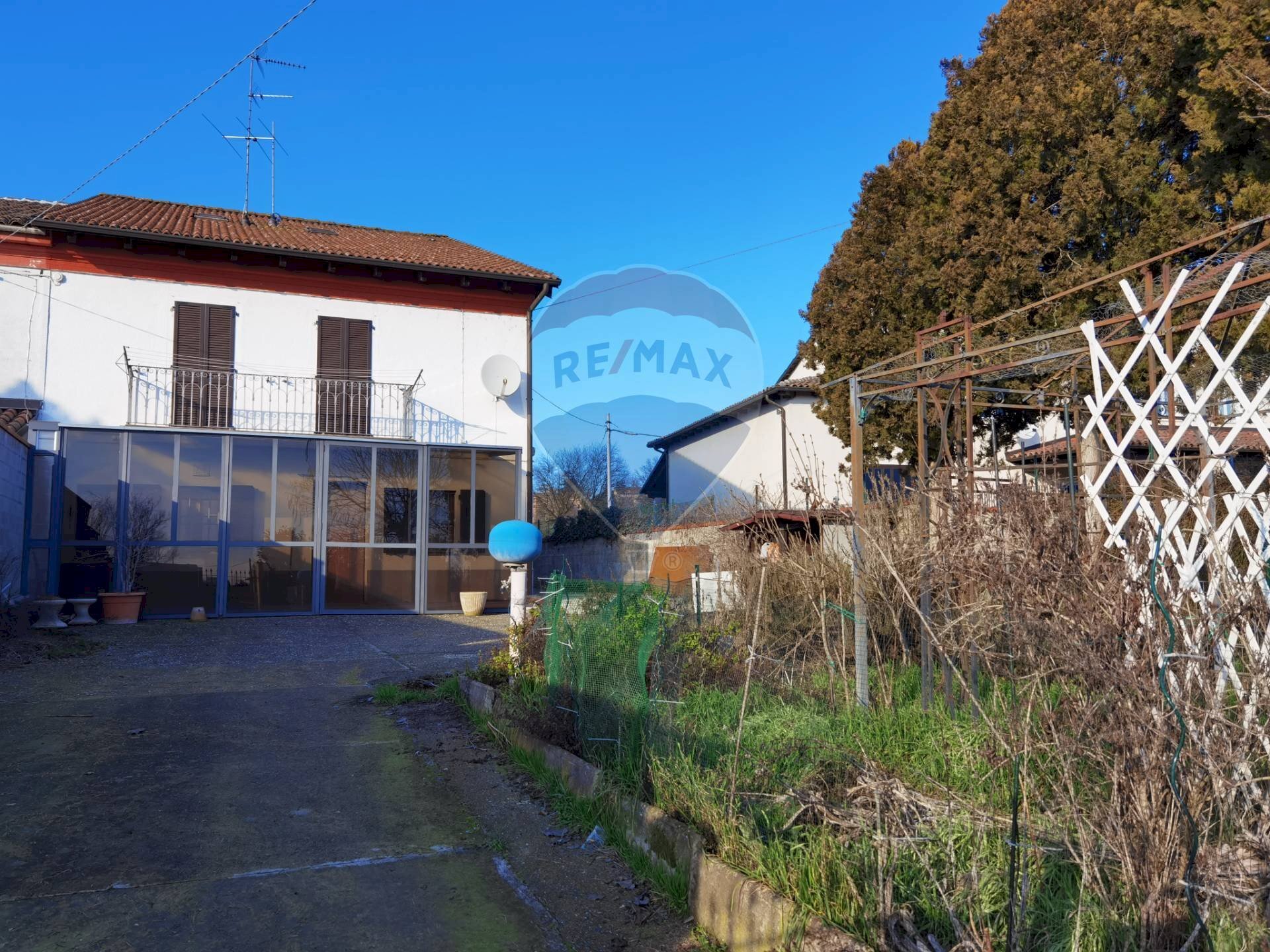 Casa semi indipendente Via Quarta Valle, 9 
 Valmadonna, Alessandria - foto 1