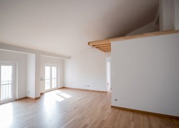 Quadrilocale piazza Raffaele De Ferrari, 4, Genova (zona Centro) - foto 13