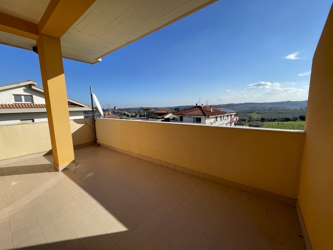 20230114_115539892_iOS.jpeg - Four-room apartment Via Torremontanara 109, Torrevecchia Teatina - photo 3