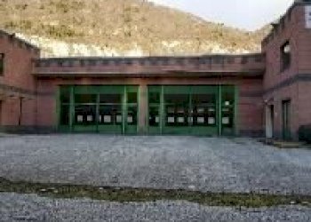 Capannone esterni - Locale Commerciale via Lambro 40, Castelmarte - foto 5