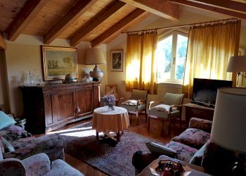 Dettagli zona giorno, piano secondo - Villa via Provinciale 56, Alta Valle Intelvi - foto 11