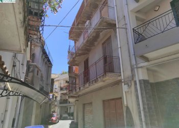 Casa indipendente Via S. Nicolò Santo Stefano Briga, Messina - foto 2