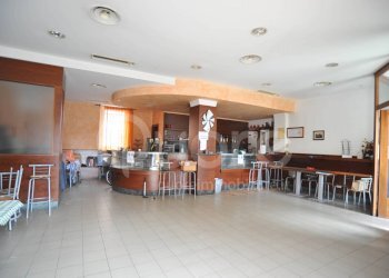 Shop VIA VOLTURNO, Udine - photo 1