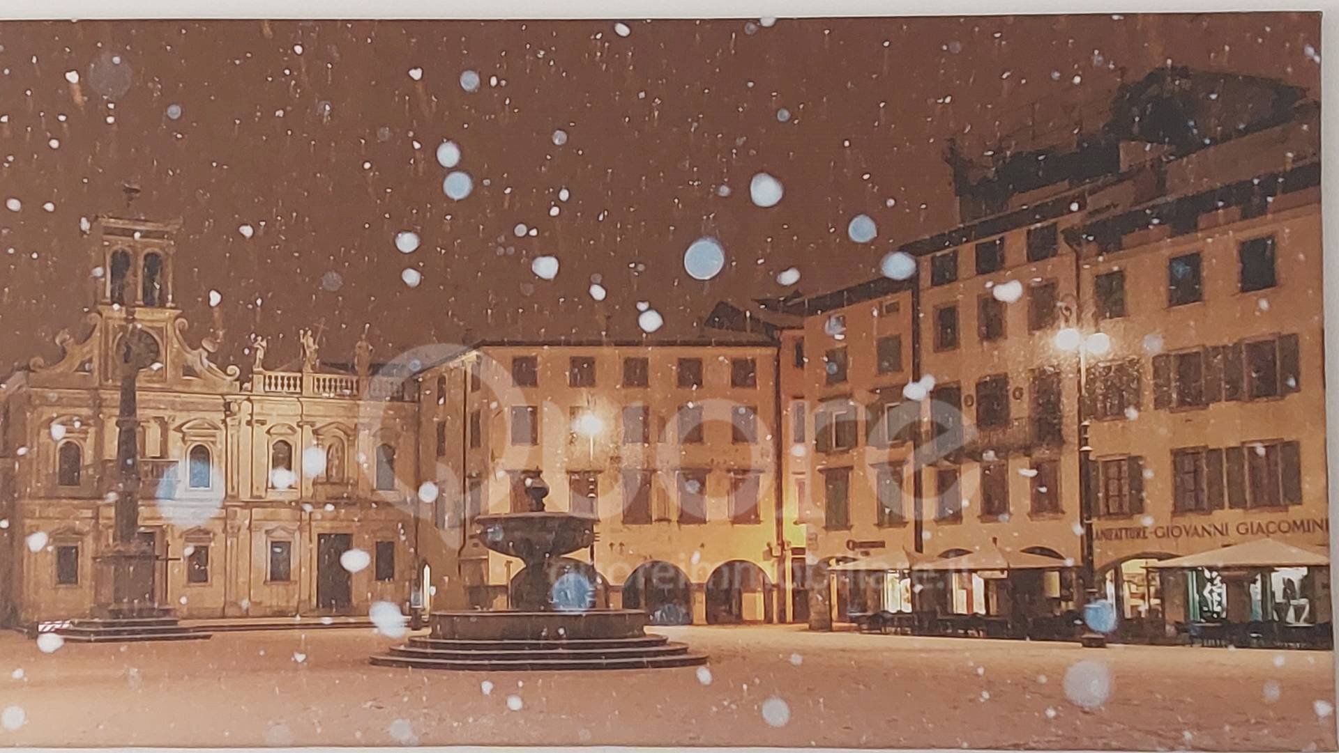 Negozio piazza san giacomo, Udine (zona Centro Storico) - foto 3