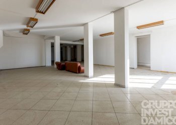 Magazzino via Locorotondo, Cisternino - foto 3