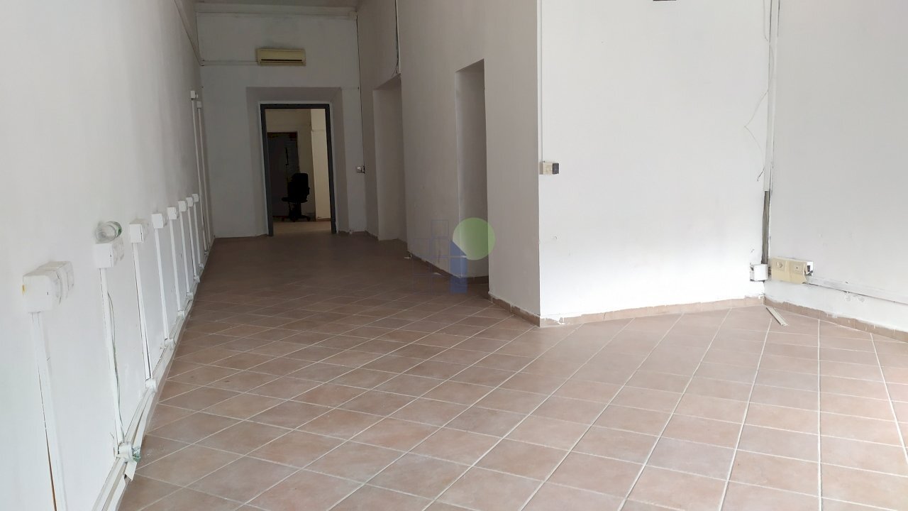 Fondo - Locale Commerciale Scali Luigi Bettarini 2, Livorno - foto 1