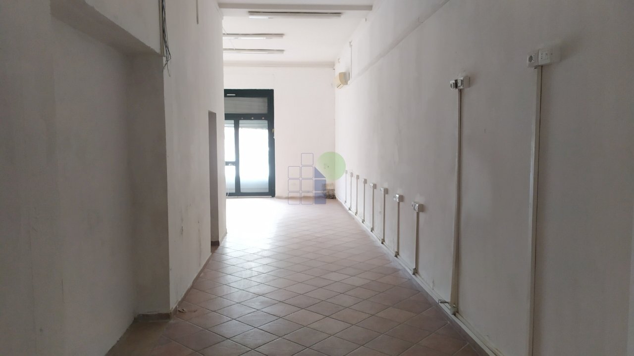 Fondo - Locale Commerciale Scali Luigi Bettarini 2, Livorno - foto 2