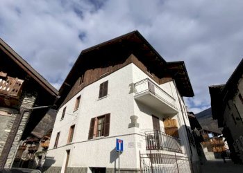 Salone - Appartamento via Frejus, 2, Bardonecchia - foto 14