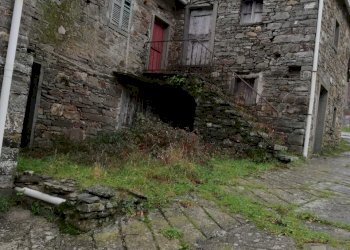 thumbnail_4daecd62-bd78-4915-8354-b31e1bdfeb7f.jpg - Casa semi indipendente Zeri, Zeri - foto 2