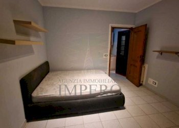 camera da letto - Quadrilocale Via G. Calsamiglia 1, Ventimiglia - foto 9