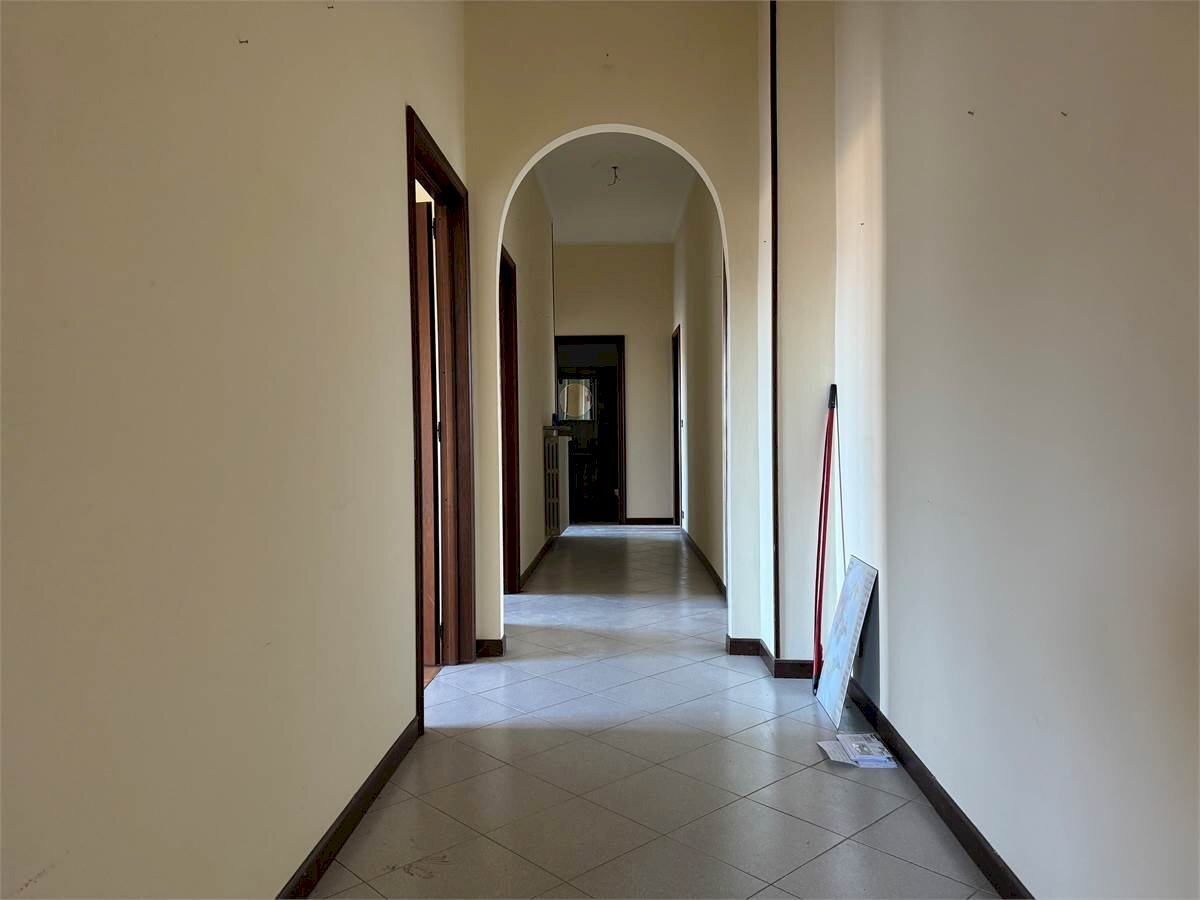 Ufficio Piazzale della Libertà, Cuneo (zona Cuneo Nuova) - foto 3