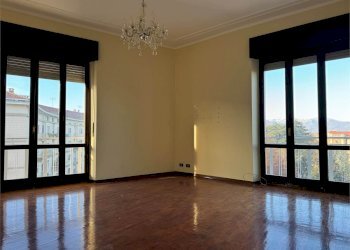 Ufficio Piazzale della Libertà, Cuneo (zona Cuneo Nuova) - foto 1