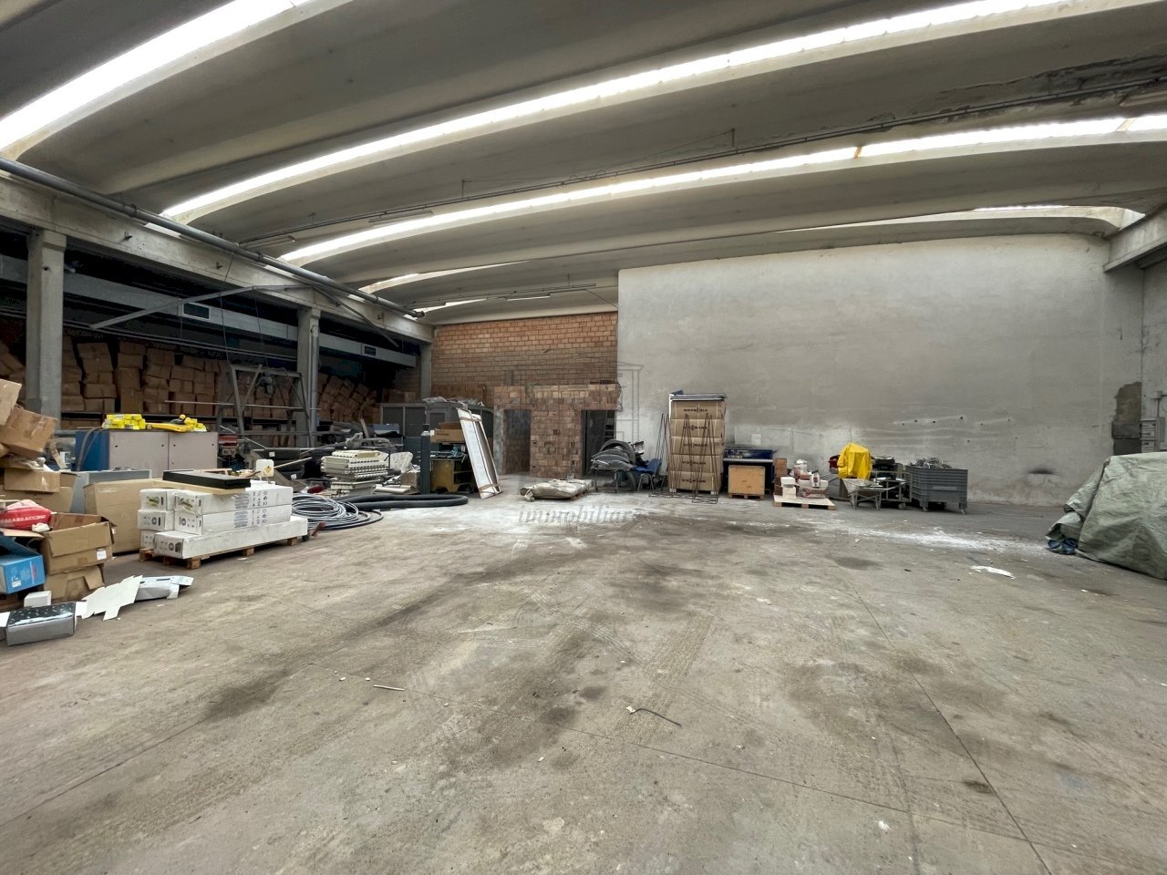 Capannone a Capannori (3).jpg - Locale Commerciale Via di Tiglio S. Margherita, Capannori - foto 1