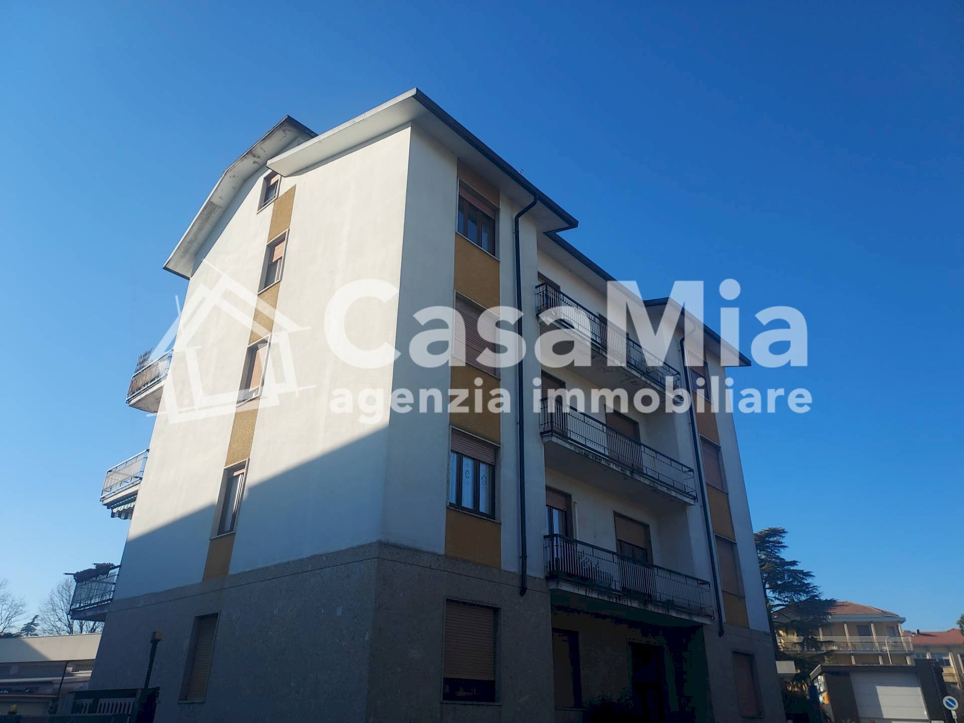 One-room apartment Via Maino, Busto Arsizio - photo 1
