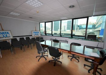 Interno non residenziale - Ufficio via Pietro Chiesa, 7, Genova (zona Sampierdarena) - foto 2