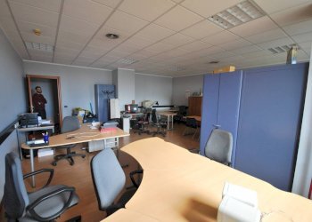 Interno non residenziale - Ufficio via Pietro Chiesa, 7, Genova (zona Sampierdarena) - foto 9