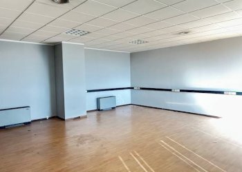 Interno non residenziale - Ufficio via Pietro Chiesa, 7, Genova (zona Sampierdarena) - foto 23