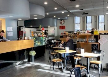 Negozio via Pietro Chiesa, 7, Genova (zona Sampierdarena) - foto 6