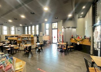 Negozio via Pietro Chiesa, 7, Genova (zona Sampierdarena) - foto 32