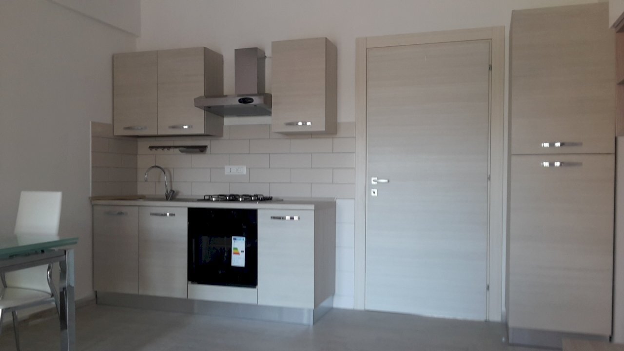 2015-09-12 09.45.54.jpg - Monolocale Via Aurelia lato Pisa  284/A, Sarzana - foto 3