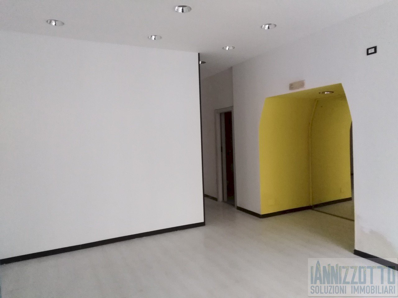 IMG_20191104_164927.jpg - Locale Commerciale Ragusa - foto 2