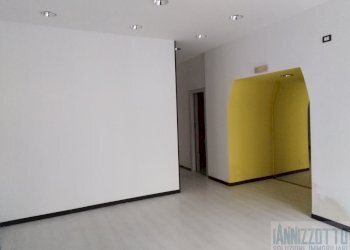 IMG_20191104_164927.jpg - Locale Commerciale Ragusa - foto 2