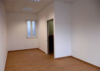 interno1.JPG - Locale Commerciale VIA SAVONAROLA 55, Rovigo - foto 1