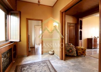 IMG_1641.JPG - Four-room apartment Via Tommaso da Celano, Roma - photo 9