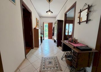 disimpegno p1° - Villa Trifamiliare via Carlo Alberto, 7, Pomaretto - foto 18
