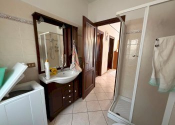 bagno p1° - Villa Trifamiliare via Carlo Alberto, 7, Pomaretto - foto 28