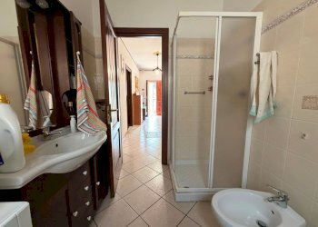 bagno p1° - Villa Trifamiliare via Carlo Alberto, 7, Pomaretto - foto 29