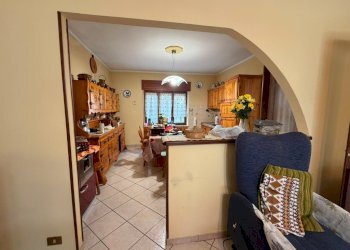 cucina p1° - Villa Trifamiliare via Carlo Alberto, 7, Pomaretto - foto 11