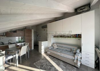 via gozzano monolocale attico  (11).jpg - Bilocale Via Guido Gozzano 20, Loano - foto 19