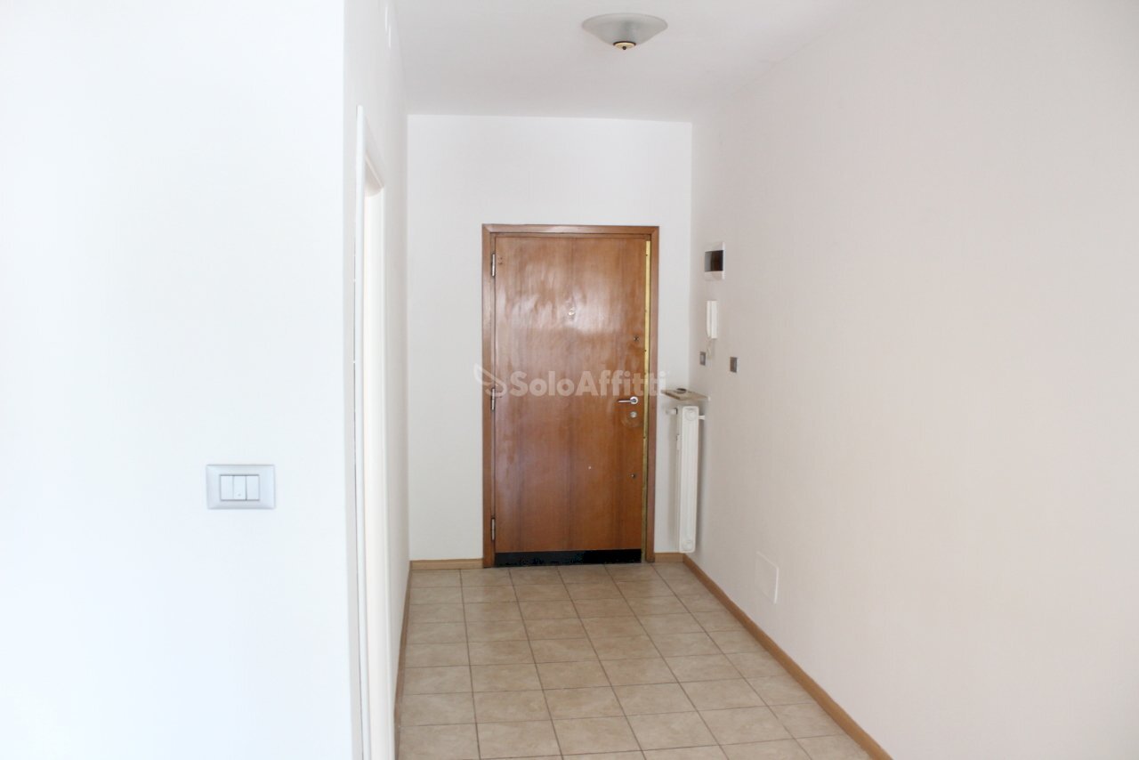 IMG_1407.JPG - Trilocale Bolzano - foto 3