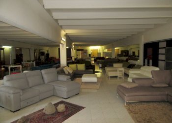 Locale Commerciale Via Marconi, Noceto - foto 5