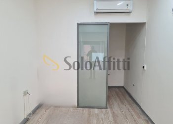 20230520_110954.jpg - Commercial Premises Catanzaro - photo 6